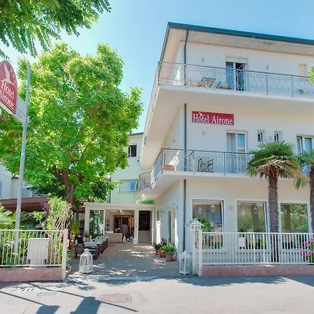 Hotel Airone - E 3*