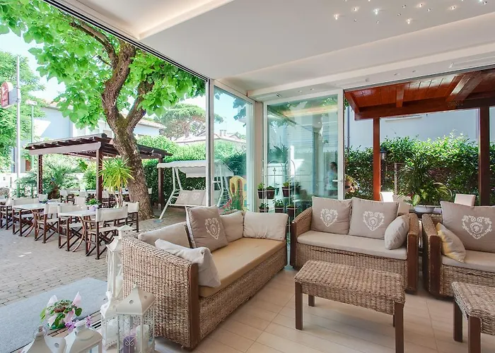 ホテル Airone - E 3*