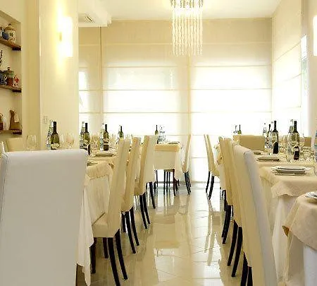 Airone - E 3* チェルヴィア